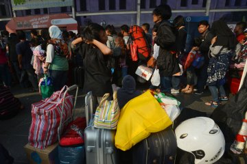 Arus Mudik Stasiun Pasar Senen