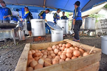 Dapur Umum Banjir Bandang Banyuwangi