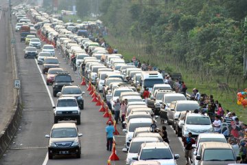 Jalur Menuju Puncak Padat