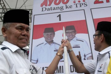 Kampanye Emzalmi-Desri Padang