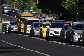 Kemacetan Jalan Utama Solo - Semarang