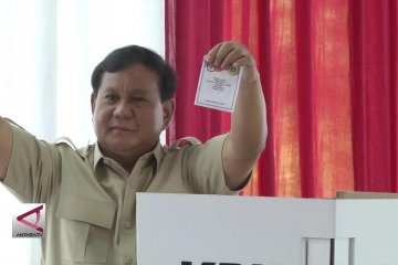Prabowo gunakan hak pilih di Desa Bojongkoneng