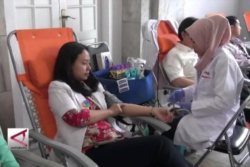 Stok darah menipis, PMI Bandung buka 24 jam