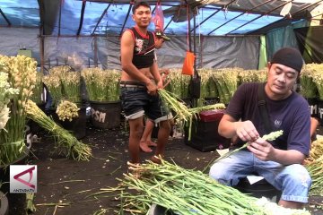 Suka Cita pedagang bunga saat lebaran tiba