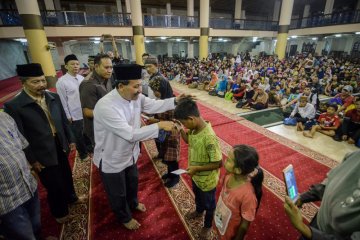 Pembagian Zakat Fitrah Bandung