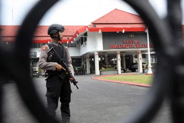 Penggeledahan Lanjutan KPK Di Blitar