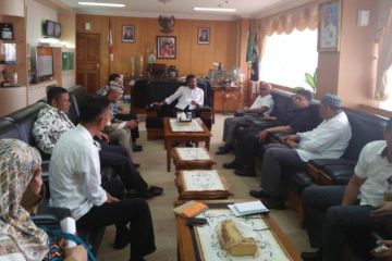 Sidak Komisi I DPRD Kepri di Disdukcapil Batam