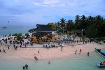 Wisata Pulau Bokori