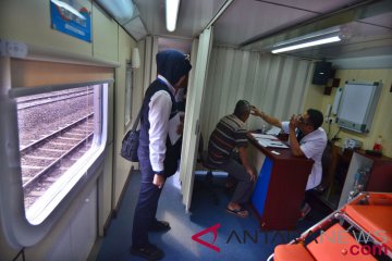 Pengobatan gratis Rail Clinic