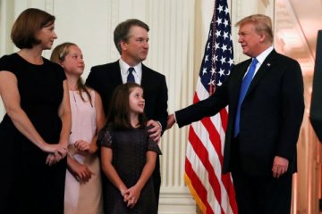 Selebritis bereaksi atas terpilihnya Kavanaugh