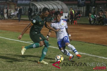 Persib Bandung lawan PS Tira