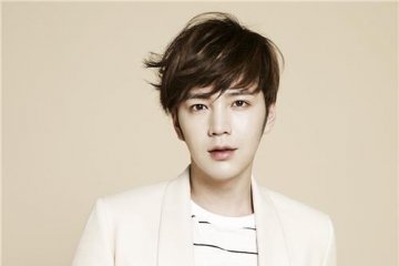 Aktor Jang Geun-suk bertugas di pemadam kebakaran