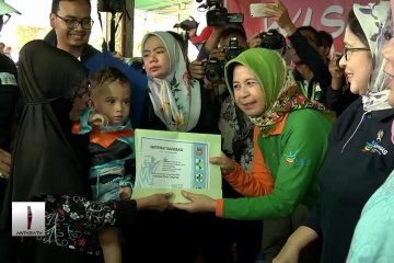 Menkes Wisuda Bayi Lulus Imunisasi Dasar Lengkap