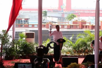 Di Palembang, Presiden serahkan ribuan sertifikat tanah