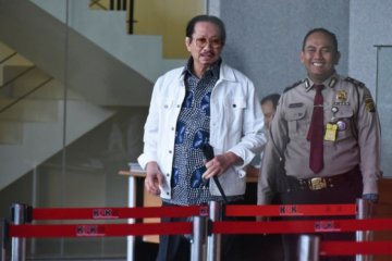 KPK periksa Taufiq Effendi