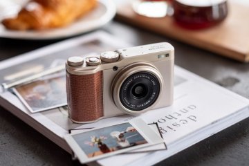 Fujifilm hadirkan kamera Fujifilm XF10