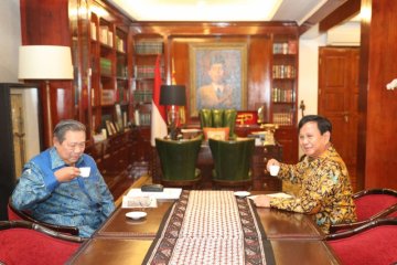 SBY disajikan Kopi 08 di kediaman Prabowo