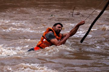 22 orang meninggal akibat banjir-tanah longsor di India Selatan