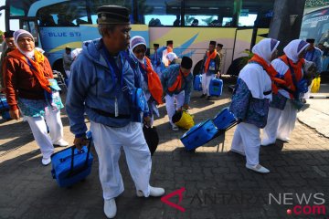 Proses keimigrasian Embarkasi Surabaya terkendala pemindai biometrik