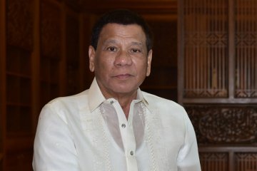 Wartawan Filipina yang berselisih dengan Duterte ditangkap karena fitnah