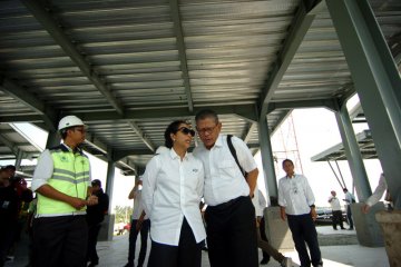 Menteri BUMN tinjau rest area tol baru