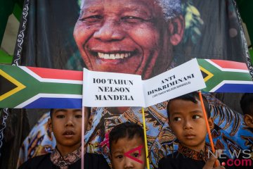 Pameran di London lukiskan kehidupan dan warisan Mandela