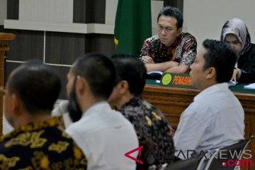 Sidang Bupati nonaktif Kebumen