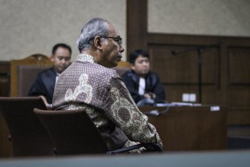 Sidang pledoi Bimanesh Sutarjo