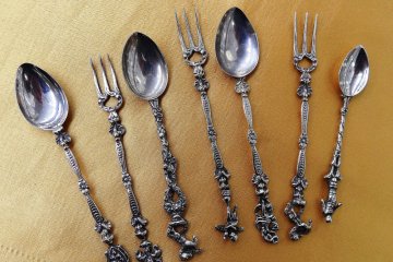 Senapan dan sendok perak milik Napoleon dilelang