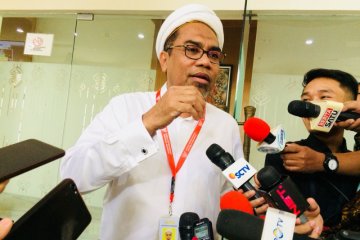 Ngabalin bantah bertemu Rini sebelum diangkat komisaris