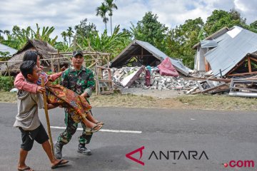 Tenaga kesehatan selamatkan sembilan persalinan korban gempa