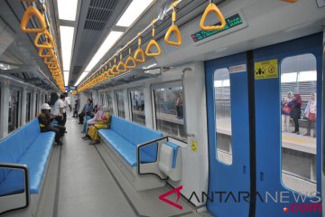 LRT "mainan" baru warga Palembang