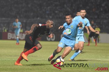 Persela Lamongan Kalahkan Persipura Jayapura