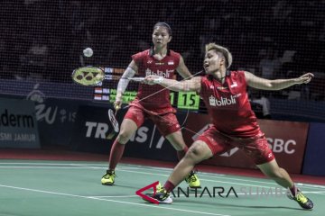 POLII-APRIYANI MENANG