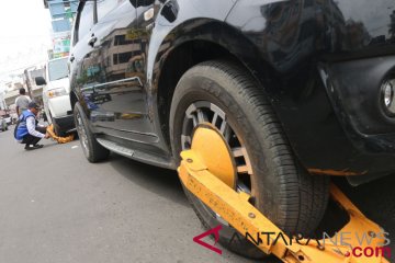 Medan tertibkan parkir liar