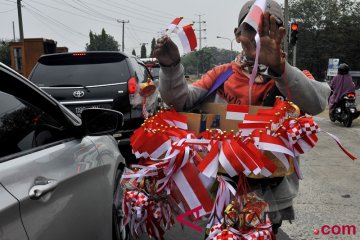 Pedagangan hiasan bertema Merah Putih