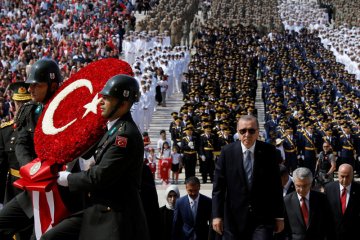Turki kerahkan lebih banyak peralatan militer ke perbatasan Suriah