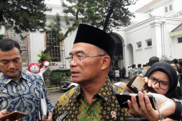 Pemerintah siapkan tenda untuk belajar di Lombok