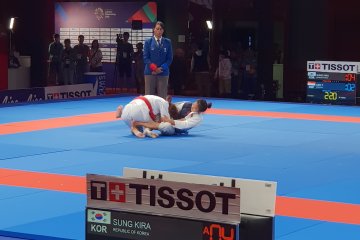 Korsel gondol emas jujitsu kategori putri 62 kg