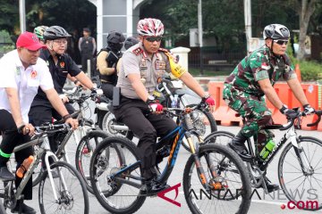 Kapolda Kalbar bersepeda ke kantor