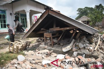 Korban gempa Lombok enggan kembali ke rumah