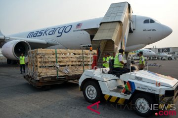 Landasan pacu Bandara Juanda rusak, penerbangan ditutup sementara 3-4 jam