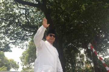 Prabowo Subianto-Sandiaga Uno daftarkan diri ke KPU
