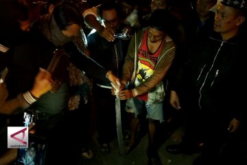 Polrestabes Surabaya bawa 25 penghuni mess mahasiswa Papua