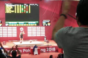 Angkatan snatch lifter Iran Sohrab Moradi lampaui rekor dunia