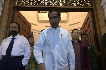 Jokowi batal ke Lombok, tapi gelar rapat gempa