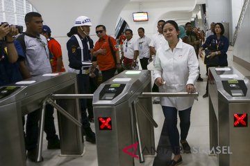 Puan Tinjau LRT Palembang
