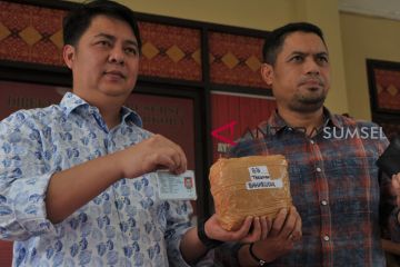 Penerbangan Perdana Garuda Palembang-Padang