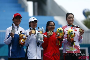 Tiga negara dominasi perempat final soft tenis ganda campuran