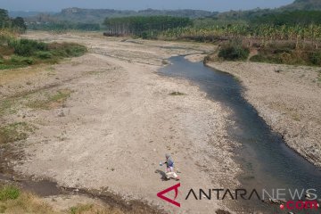 Bersama mengantisipasi kekeringan dan kekurangan air bersih